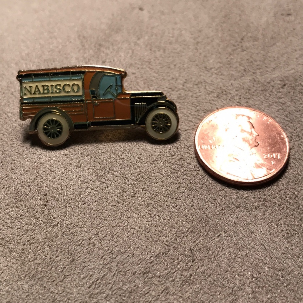 Nabisco car pin